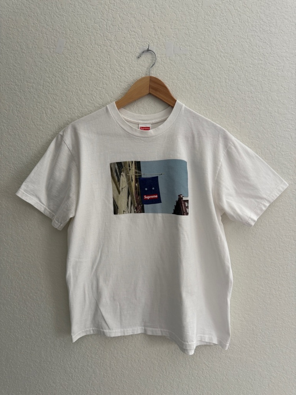 Supreme 100% Cotton White T-Shirt Size M